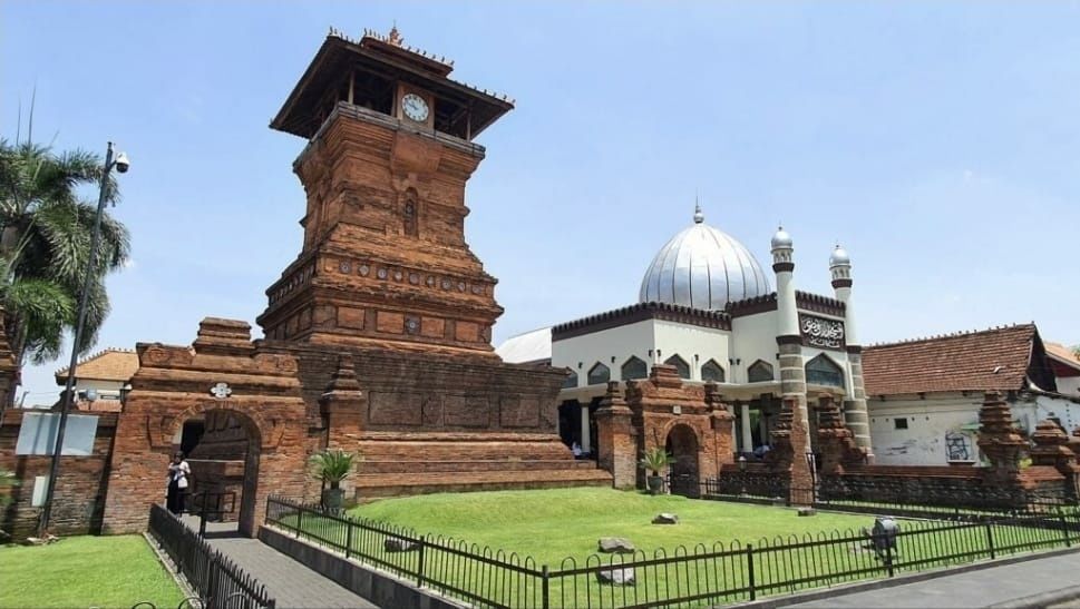 Wisata Religi Tenangkan Hati, Berikut Tiga Rekomendasi Wisata Religi yang Wajib diKunjungi