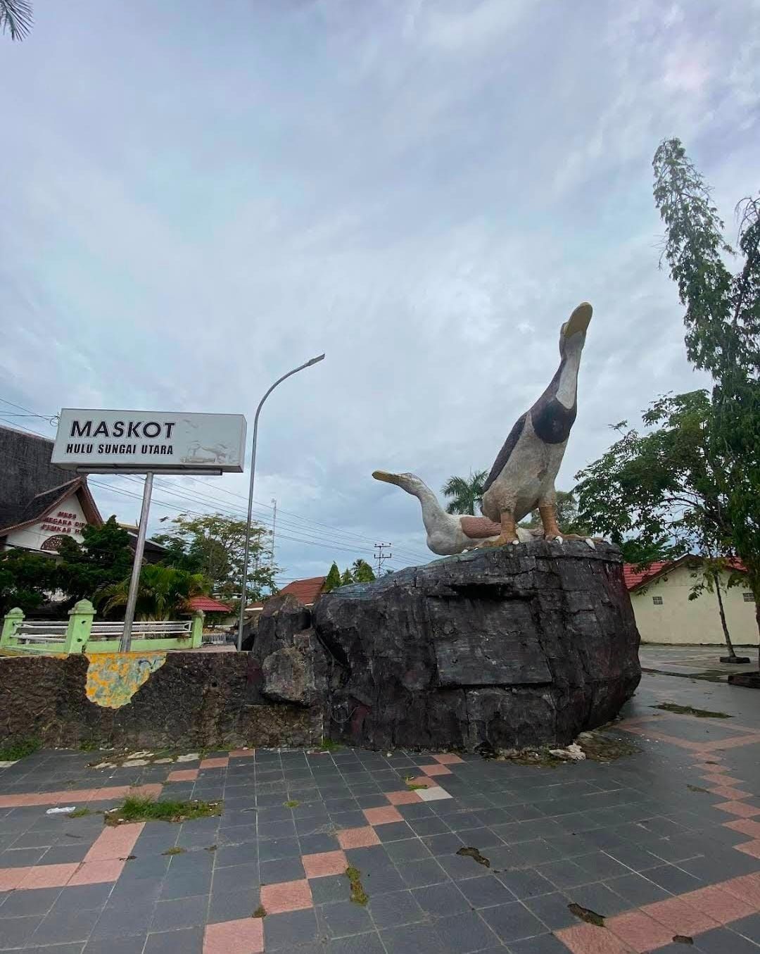 7 Tugu Ikonik di Kalimantan Selatan: Simbol Keunikan Budaya dan Daerah
