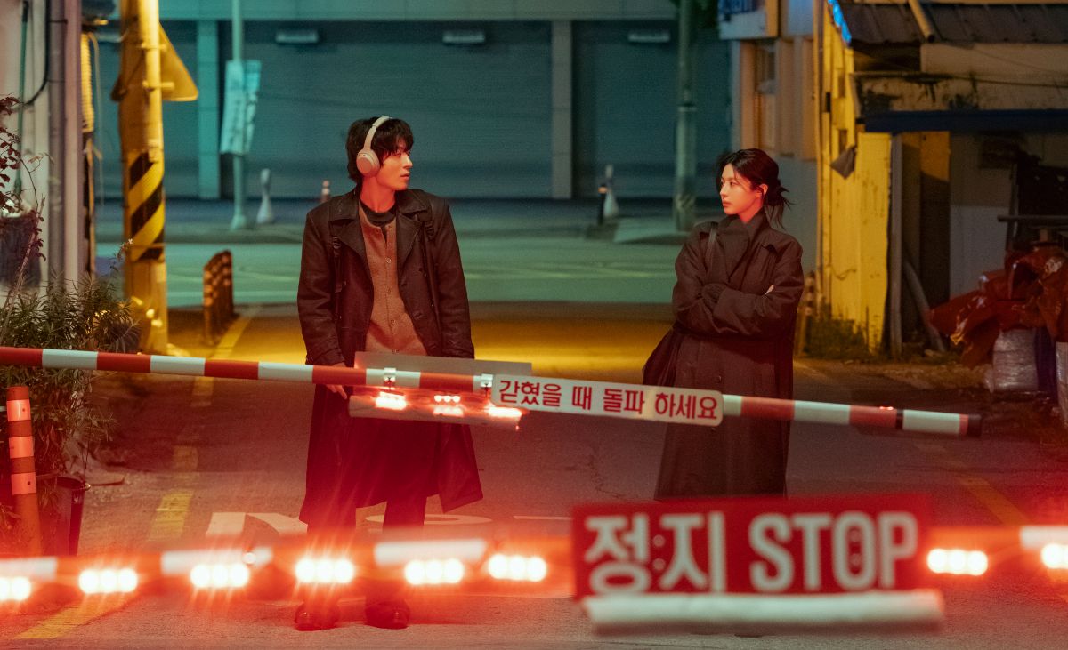 Sinopsis We’re All Trying Here, Drakor Slice of Life Koo Kyo Hwan dan Go Youn Jung