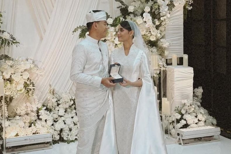 Penyanyi Jaz Hayat Resmi Menikah dengan Wavi Zihan, Oki Rengga Jadi Saksi