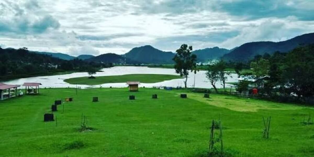 Fakta Menarik Danau Tarusan Kamang: Mulai Dari Lokasi Syuting Film Sampai Airnya yang Bisa Mengering dan Berubah Jadi Padang Rumput