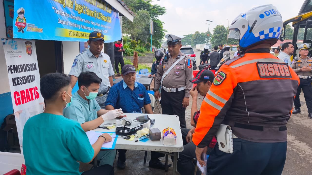 Operasi Keselamatan Lodaya 2026, Kendaraan Umum dan Pengemudi Diperiksa di Cikopo