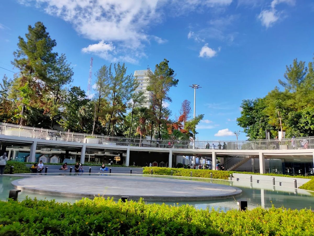 Liburan Rasa Sultan, Budget Teman: 4 Spot Mewah di Sekitar Jakarta yang Gratis Masuk!
