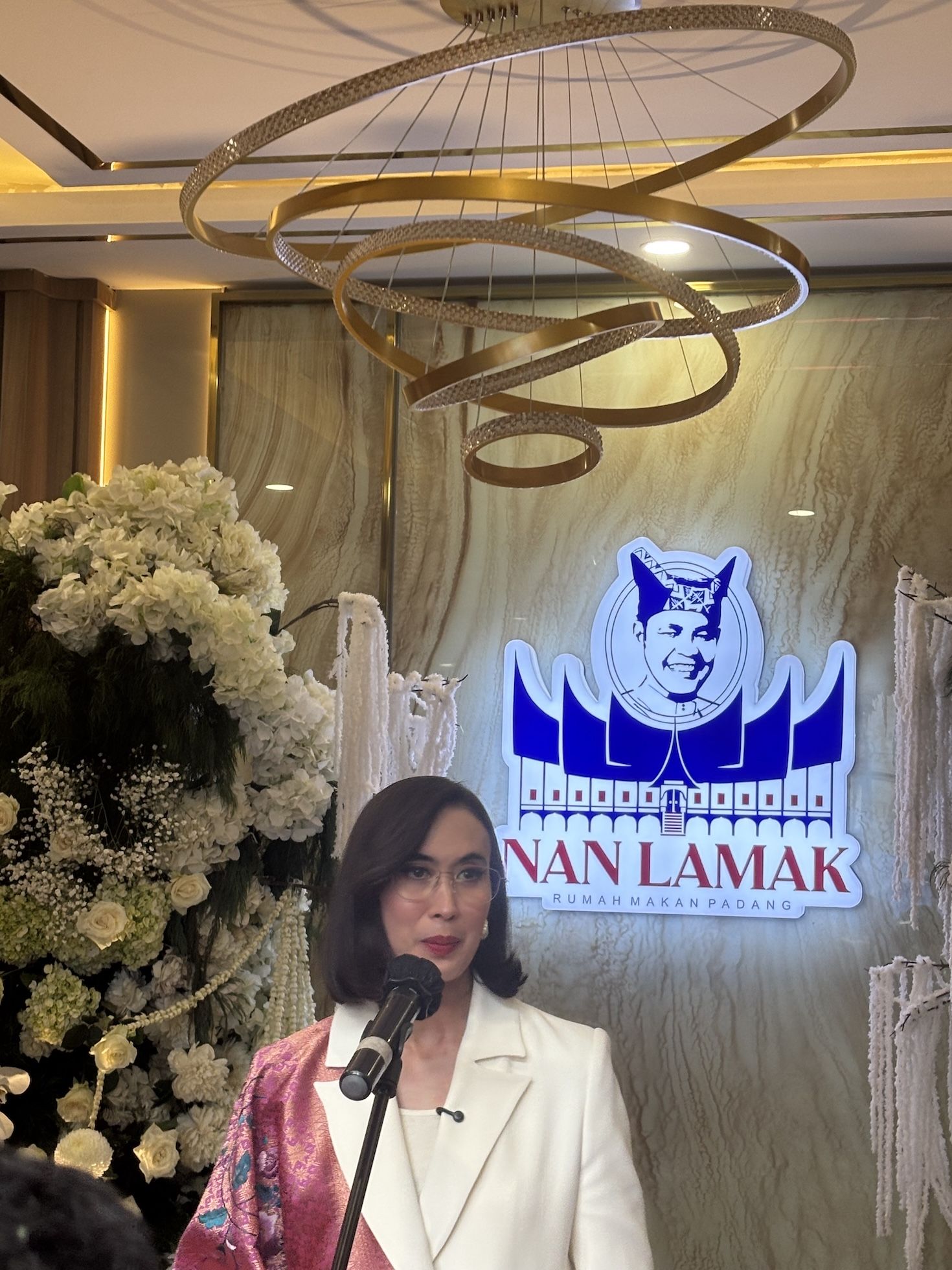 Rekomendasi Tempat Bukber di Jaksel ala Minang Favorit Menpar Widiyanti