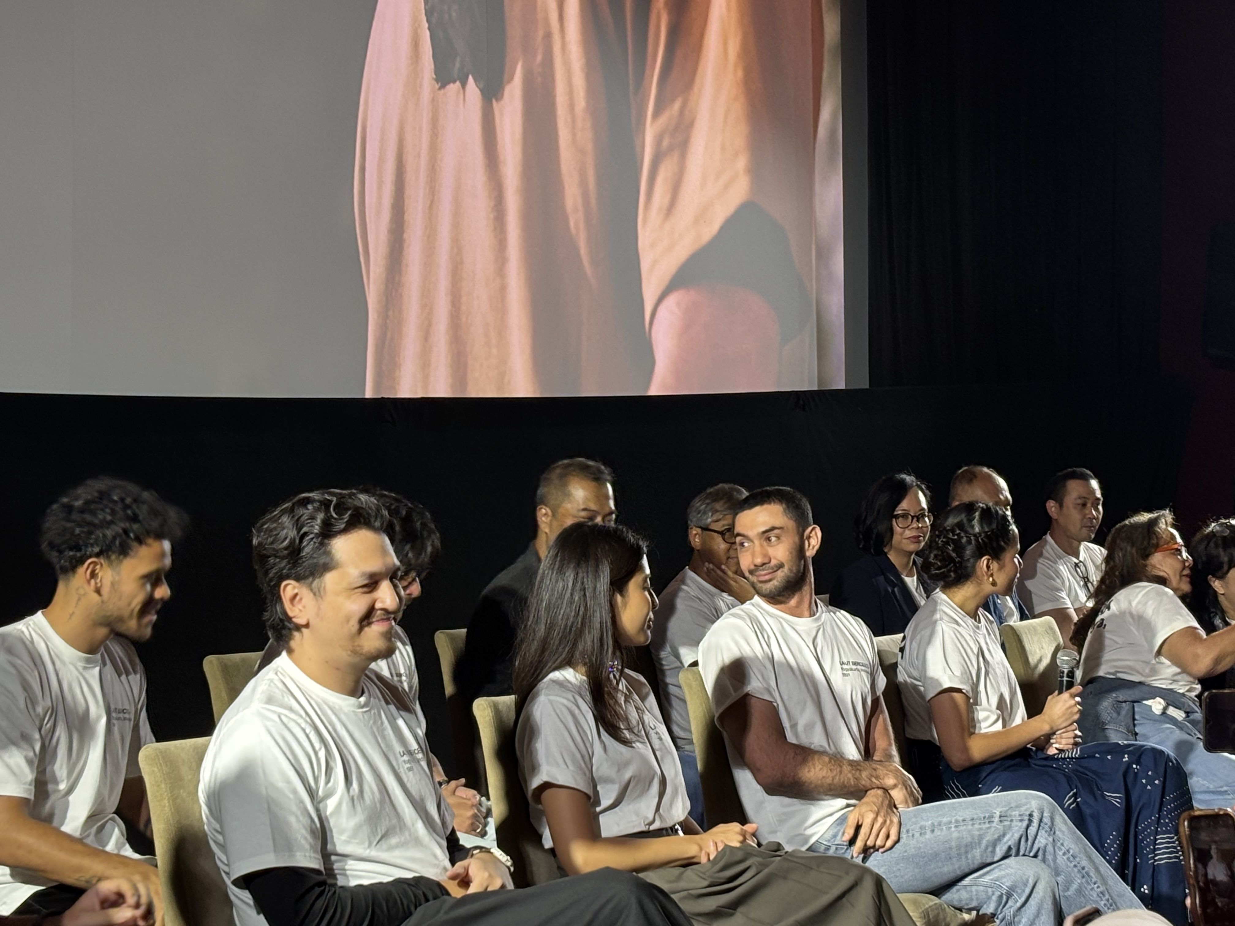 Film Laut Bercerita Umumkan Jajaran Pemain Lengkap, Reza Rahadian Didapuk Jadi Biru Laut