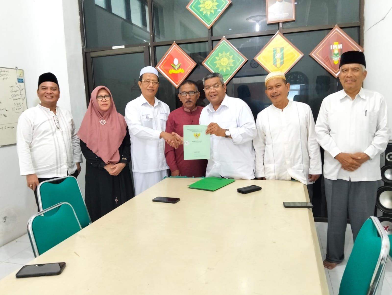Muhammadiyah Aceh Terima Wakaf Tanah dari Joko Suprapto untuk Pembangunan Masjid