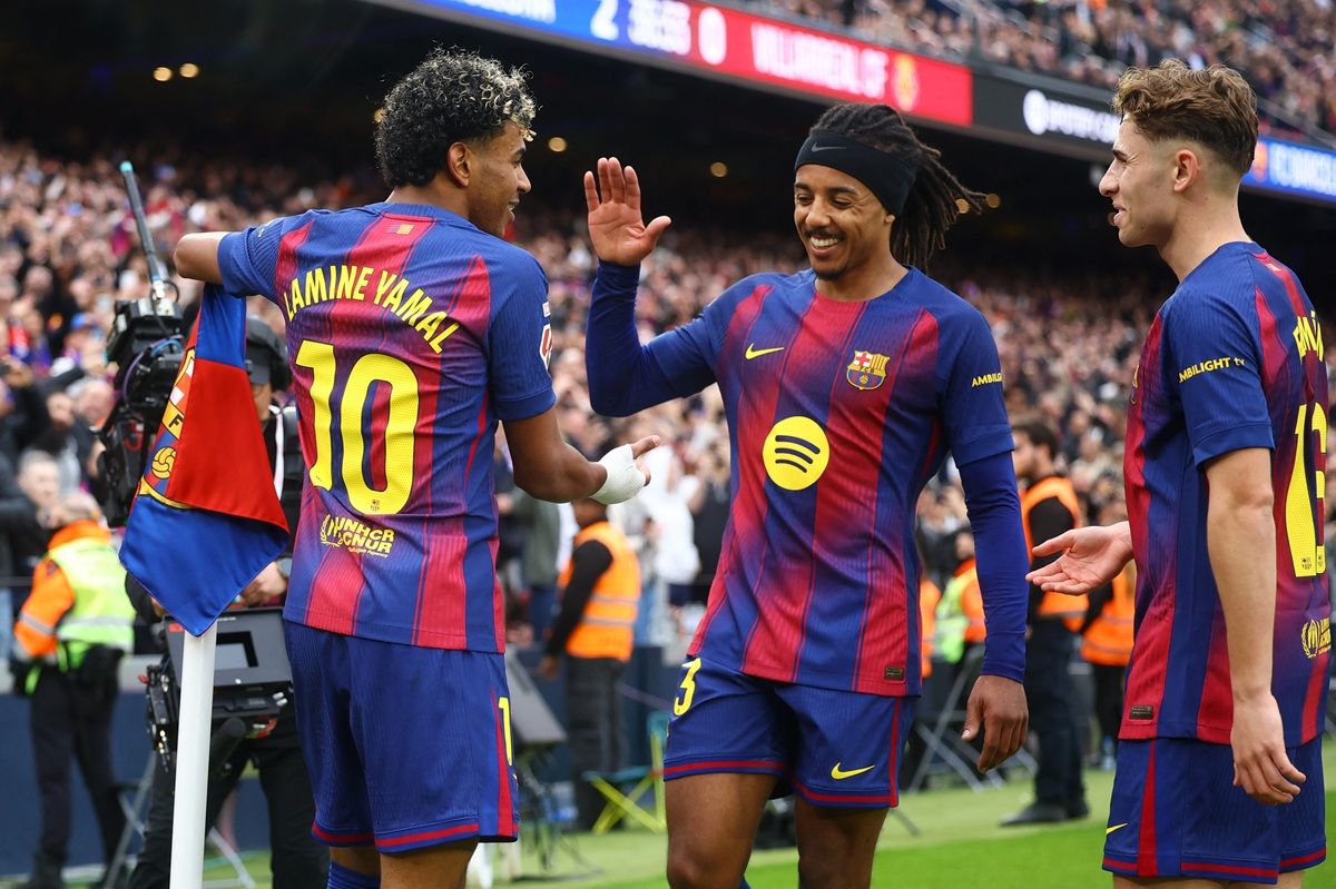 Tertinggal 2 Gol di Leg Pertama, Hansi Flick Pede Barcelona Bisa Comeback dari Atletico Madrid