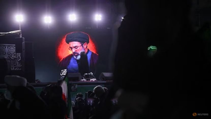 Pemimpin Tertinggi Iran Mojtaba Khamenei Dikabarkan Terluka di Kaki
