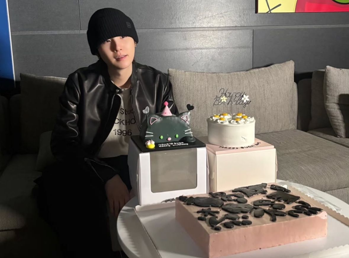 Momen Suga Bahas Ramadhan di Live: dari Ikut Puasa hingga Suka Makanan Halal