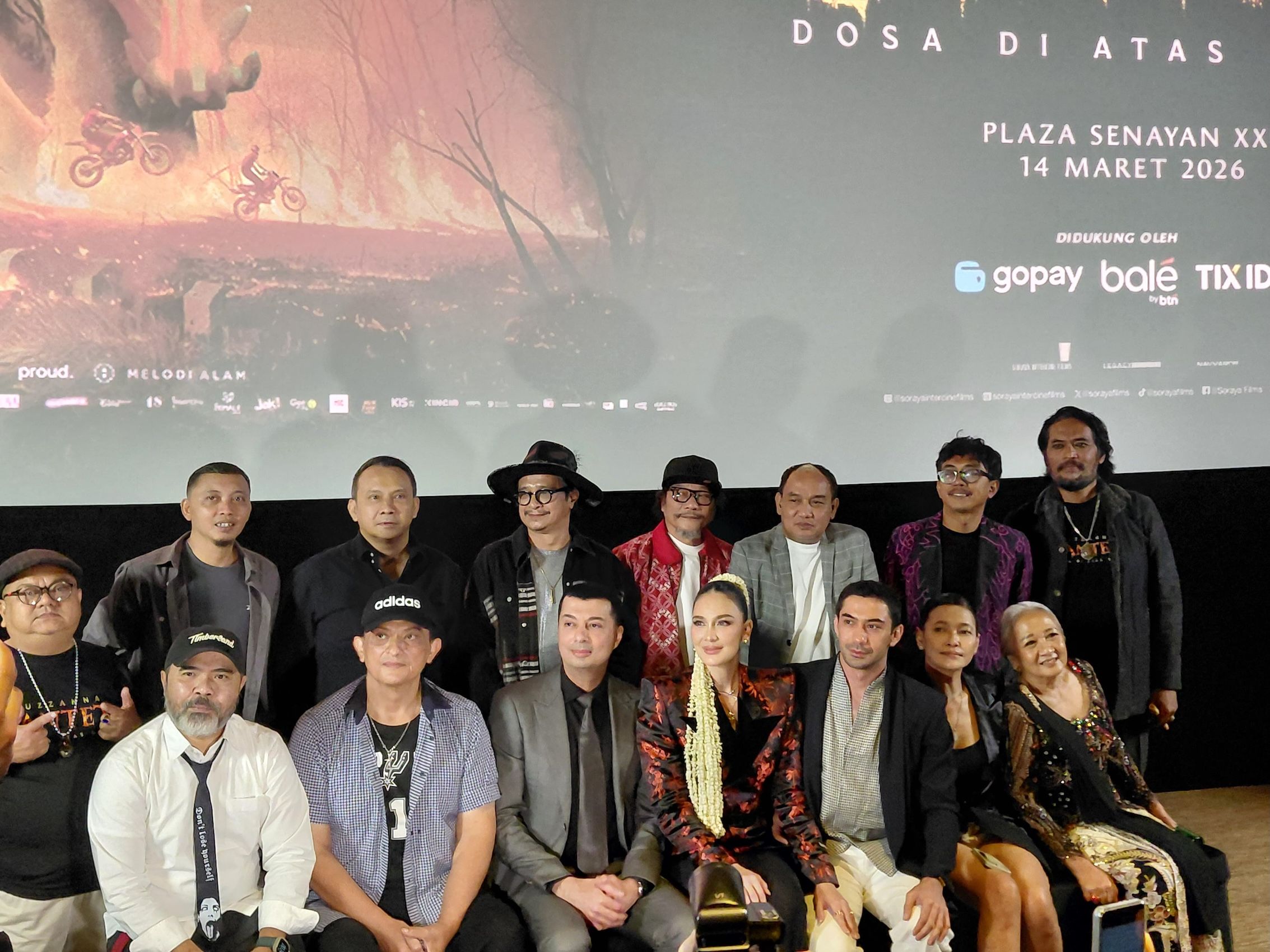 Suzzanna Kembali, Luna Maya Rela Hanyut di Sungai Demi Film ‘Santet Dosa di Atas Dosa’