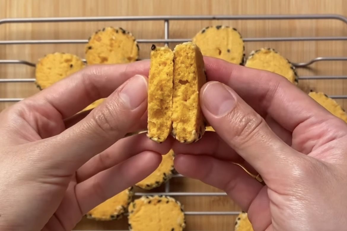 Lagi Viral! Resep Cheese Sable Cookies yang Lumer & Super Gurih