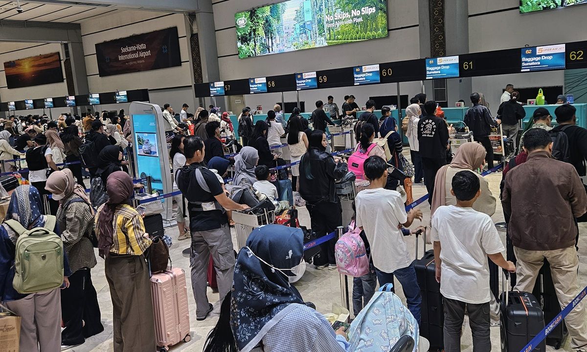 Puncak Mudik H-3, 184 Ribu Penumpang Padati Bandara Soekarno-Hatta