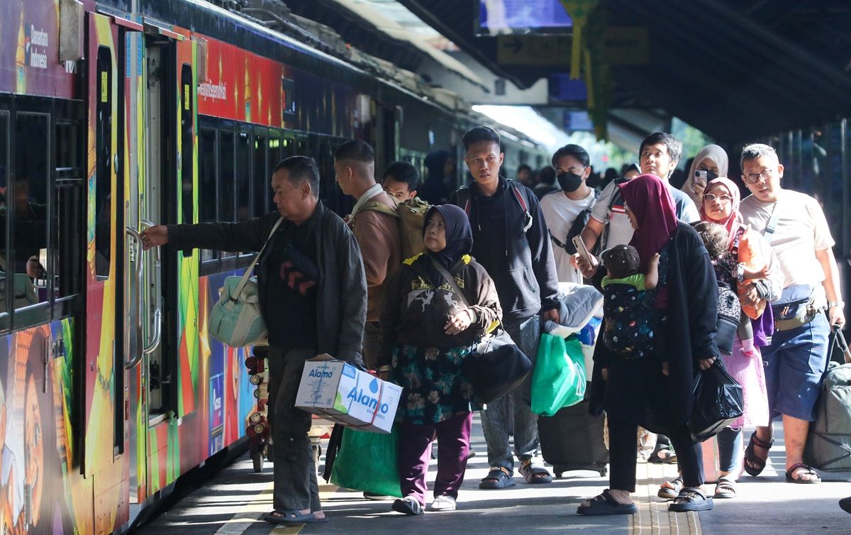 Pemudik dan Perantau Mulai Tiba di Jakarta, Puncak Arus Balik Diprediksi 24 Maret