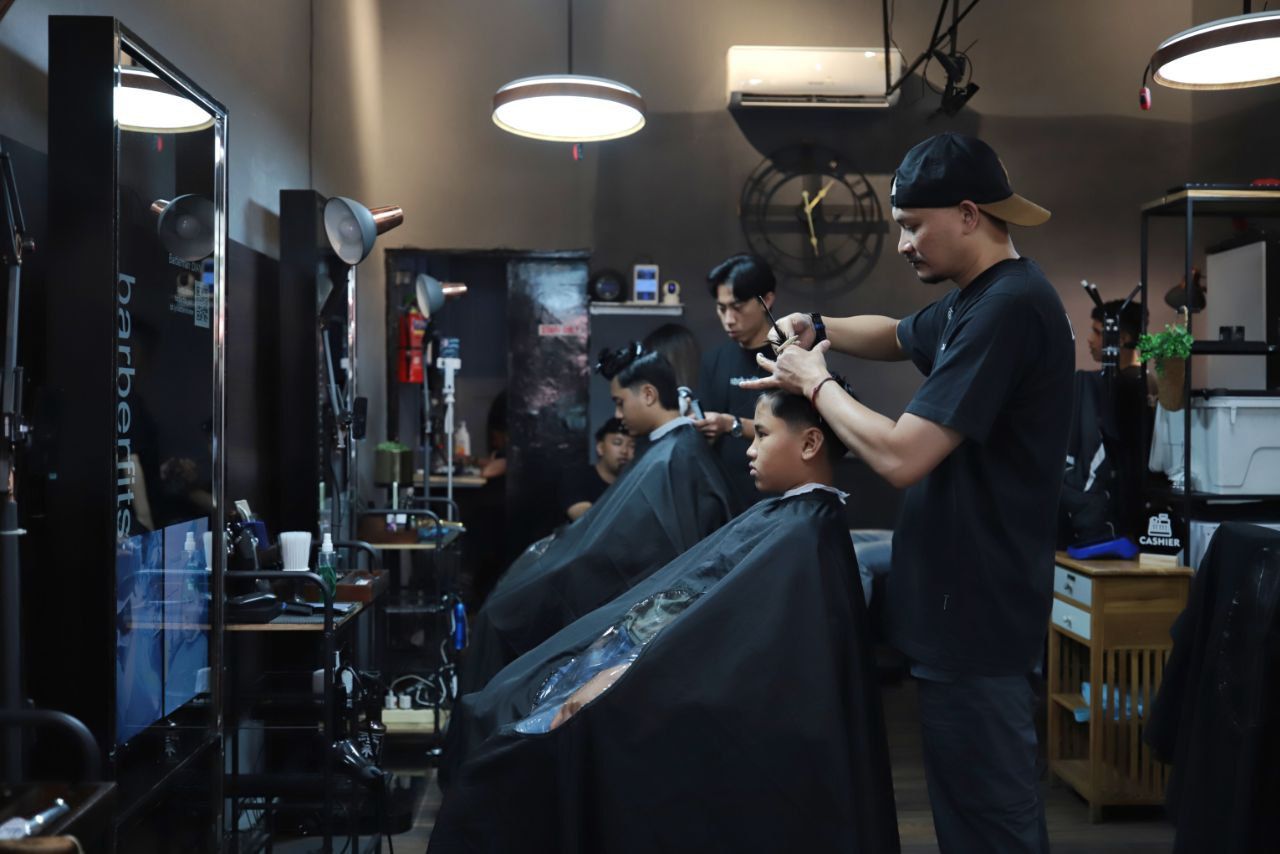 Inovasi Barbershop di Bandung, Barberfits Tawarkan Simulasi Gaya Rambut Digital