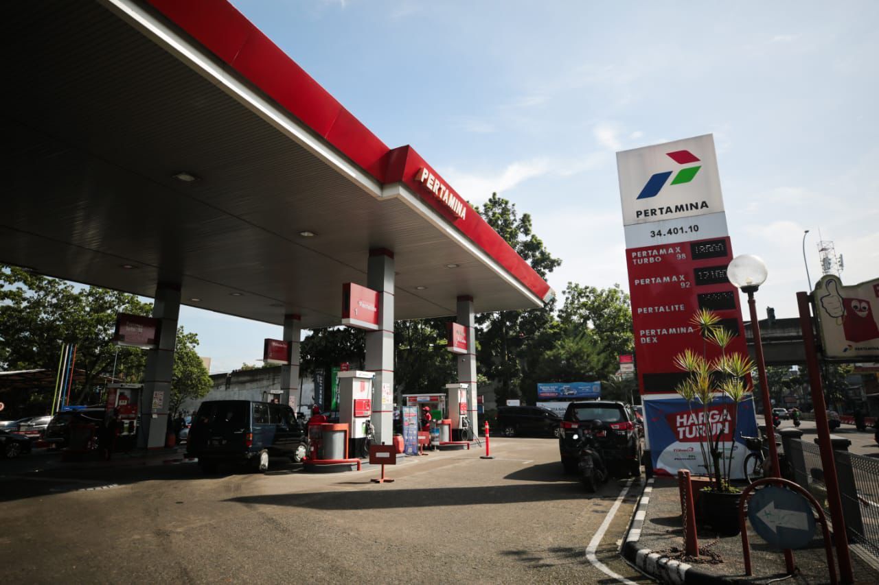 Farhan: Stok BBM Bandung Aman, Masyarakat Diimbau Tak Panic Buying