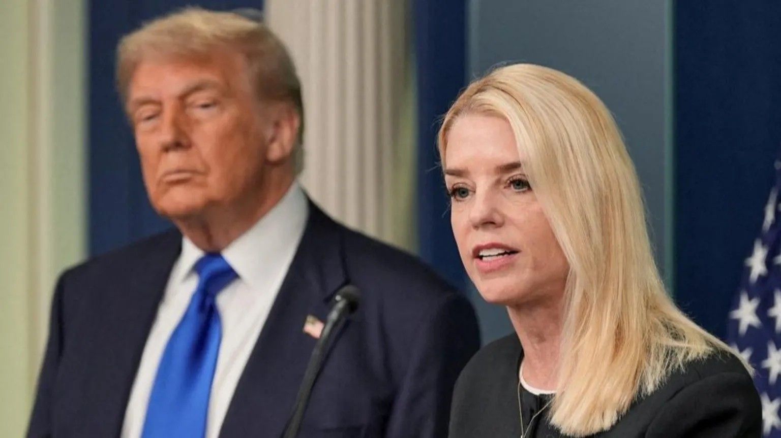 Mantan Jaksa Agung AS Dikecam Usai Tolak Hadiri Hearing Kasus Epstein