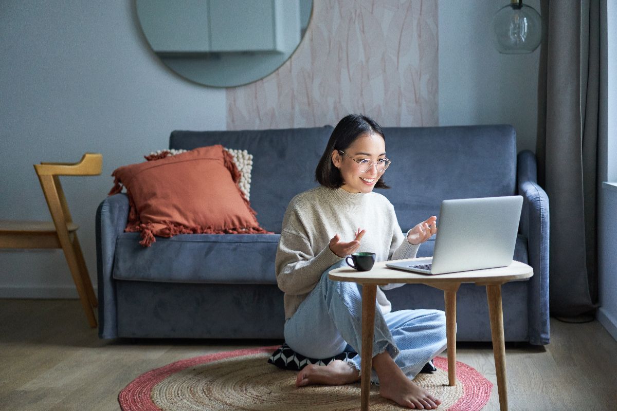 7 Kebiasaan Pagi Sebelum WFH yang Bikin Semangat Naik dan Kerja Makin Produktif