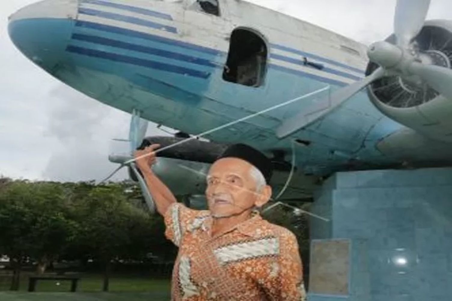 Aceh Jaya Berduka: Nyak Sandang, Tokoh Sejarah Penyumbang Pesawat Pertama RI, Tutup Usia