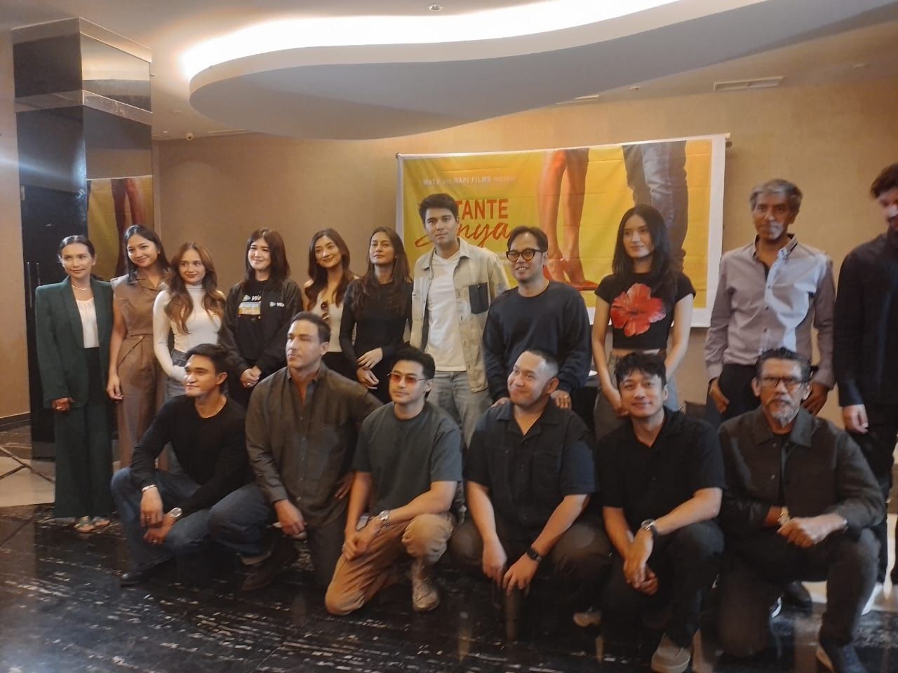 WeTV Gandeng Rapi Films Garap Tante Sonya : Kisah Romansa Berani Raihaanun dan Maxime Bouttier