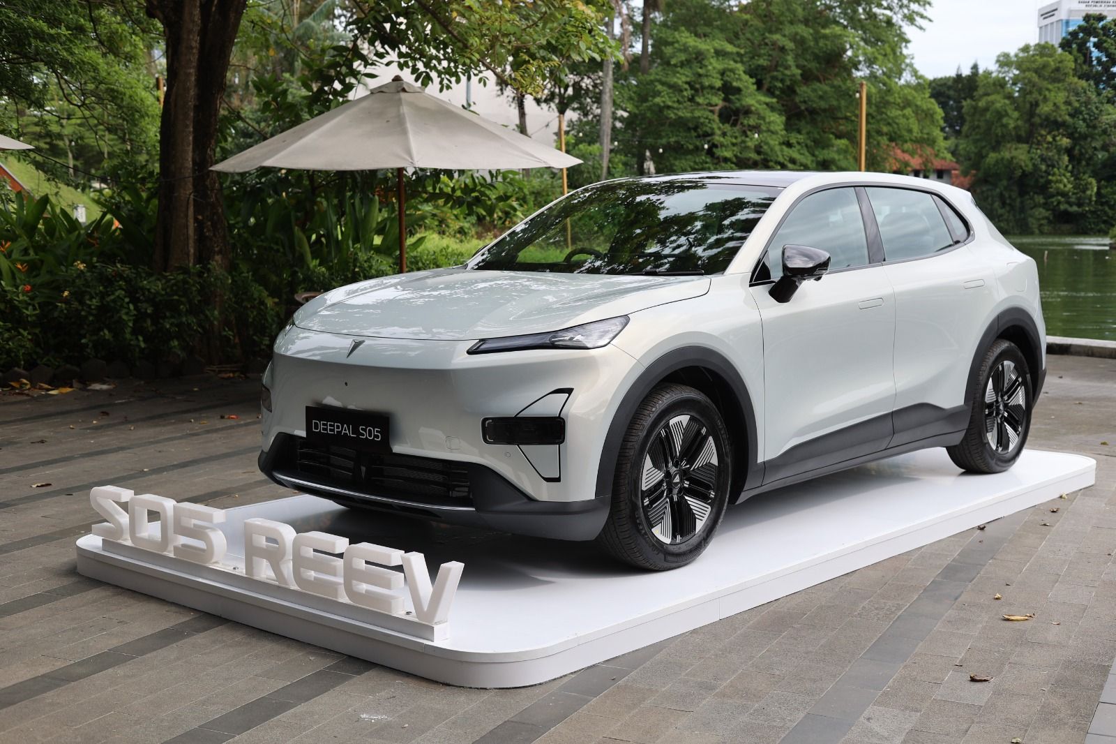 Kenalan dengan Teknologi Mobil REEV Terbaru, Lebih Efisien dari Hybrid dan Lebih Canggih!
