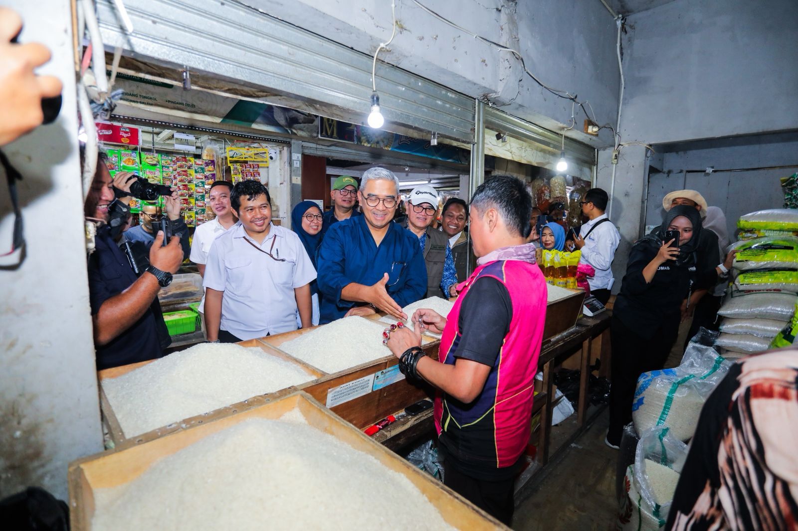 Wali Kota Bandung Soroti Kenaikan Harga Plastik hingga Empat Kali Lipat