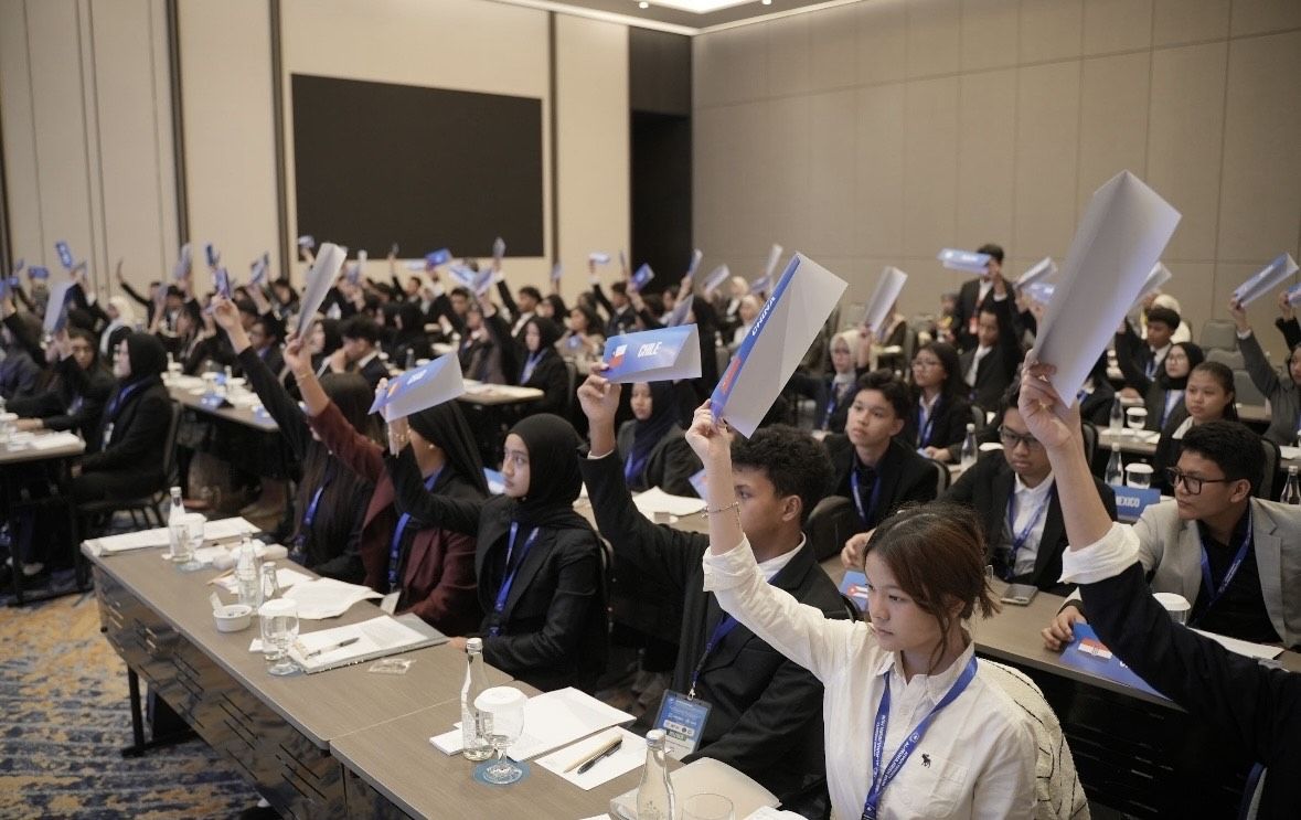 Mendikdasmen Abdul Mu’ti Dorong Delegasi AYIMUN Siap Jadi Pemimpin Global