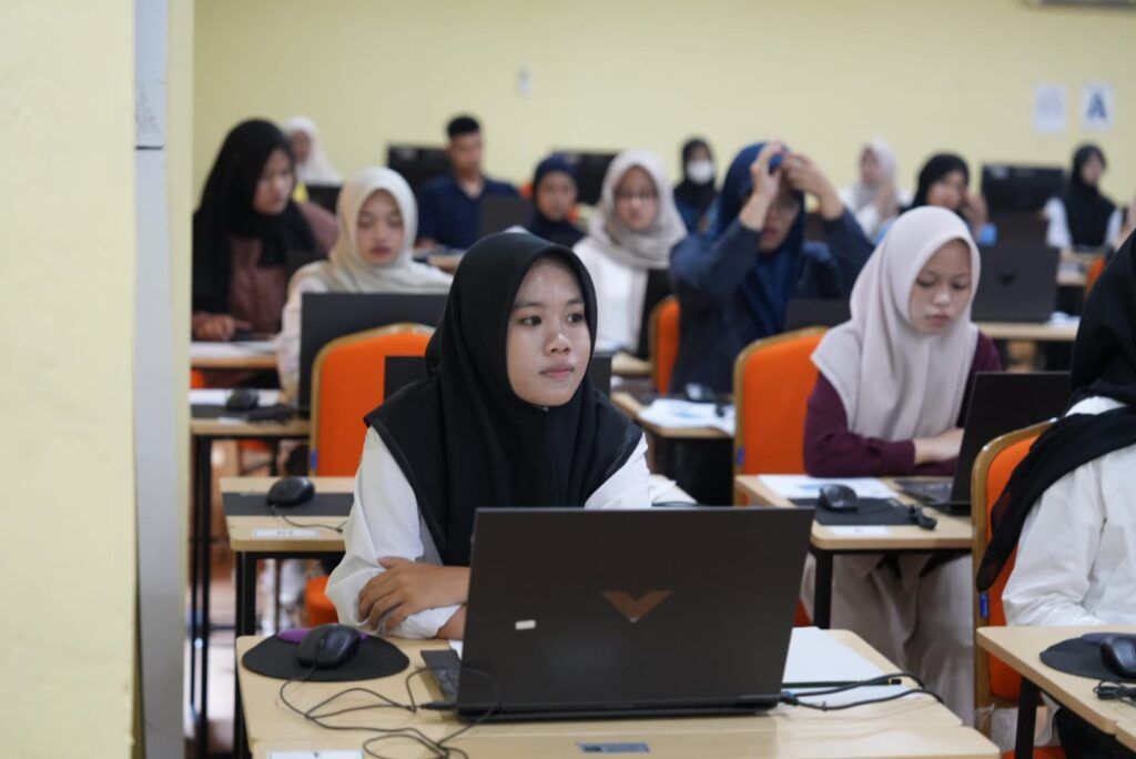Unila Hadirkan Help Desk AI untuk Layanan Penerimaan Mahasiswa Baru