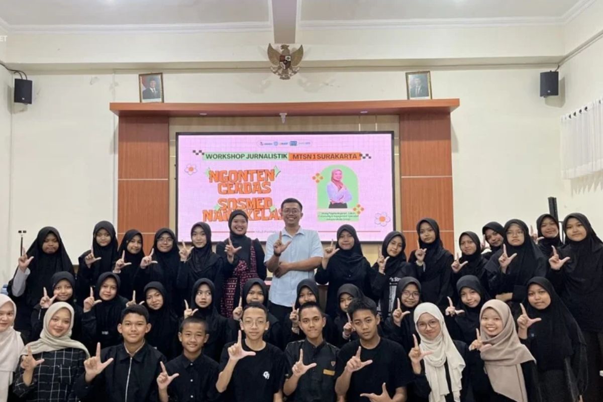 Gak Sekadar Main Medsos, Siswa MTsN Dibimbing Jadi Content Creator oleh Mahasiswa UNS