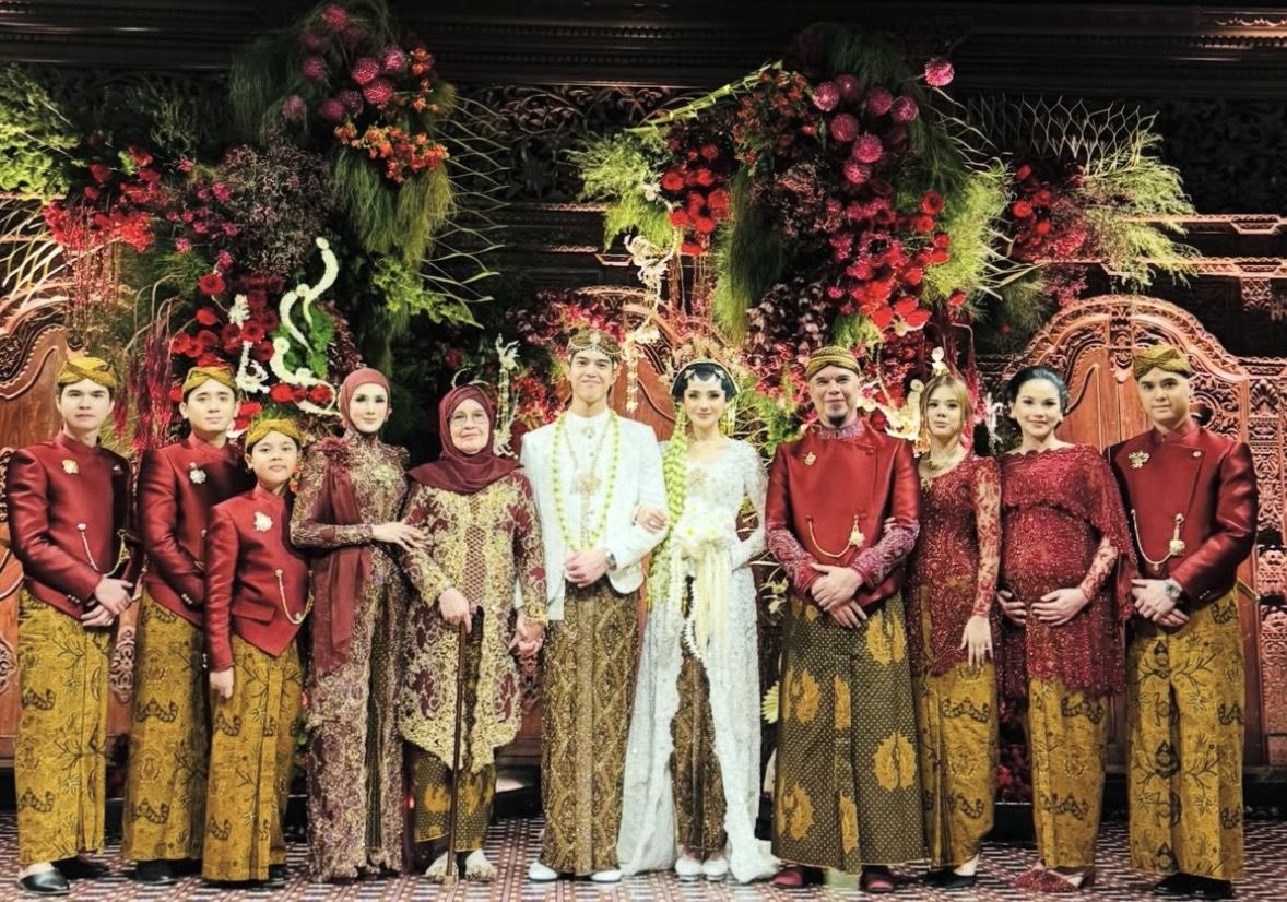 Intip Perjalanan Cinta El Rumi dan Syifa Hadju yang Resmi Menikah Hari Ini