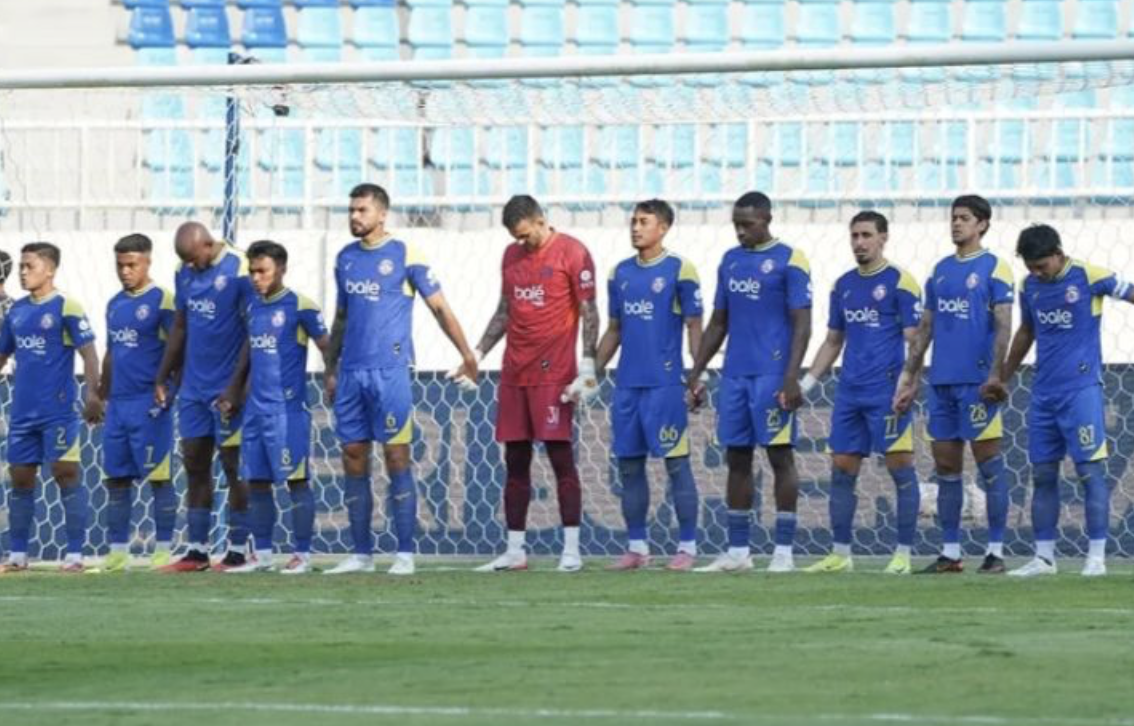 Derbi Panas di Tanah Rantau: Arema FC vs Persebaya, Duel Sarat Luka Lama di Bali