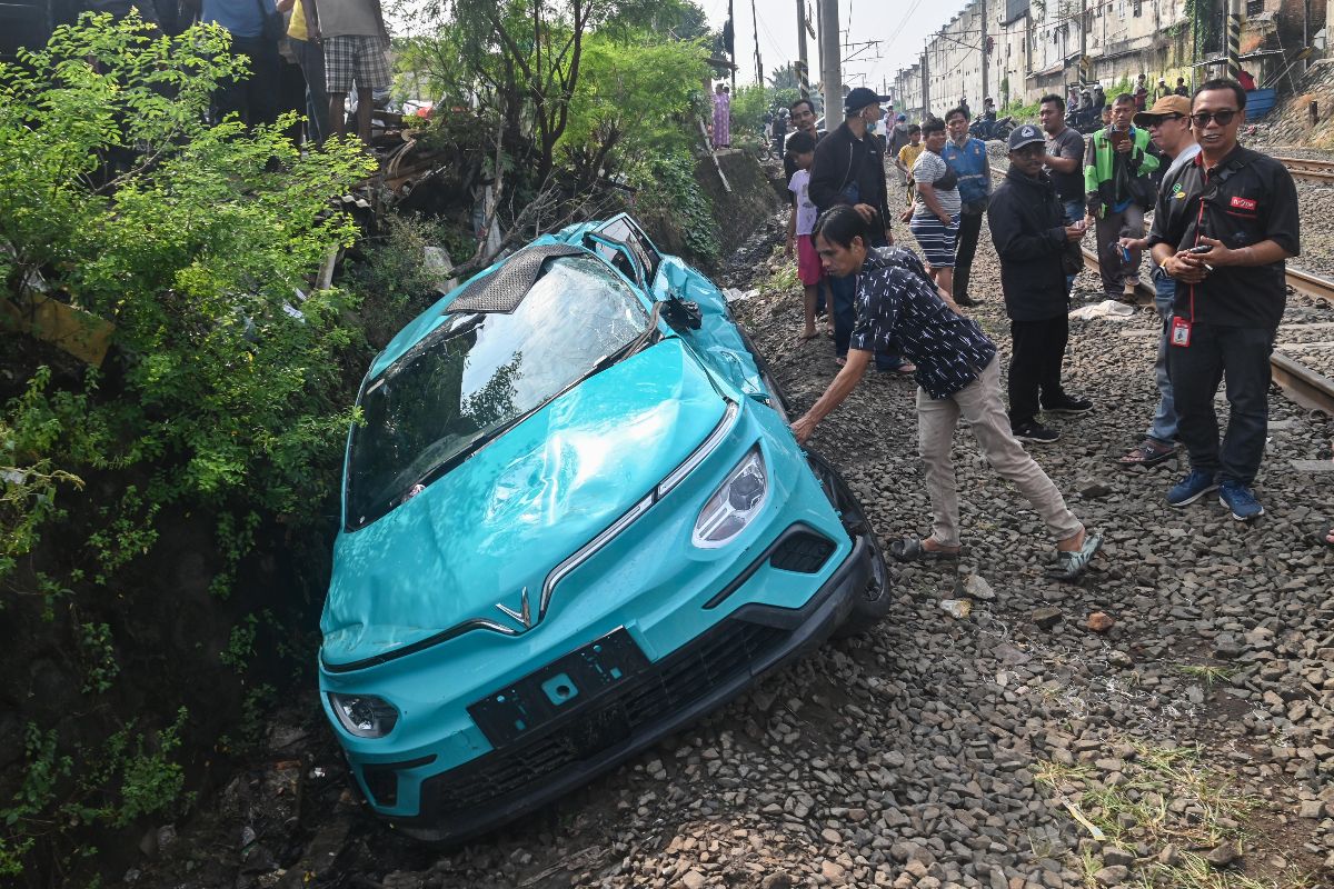 Fakta Baru Kecelakaan Kereta di Bekasi, Taksi Green SM Ternyata Lama Belum diservis