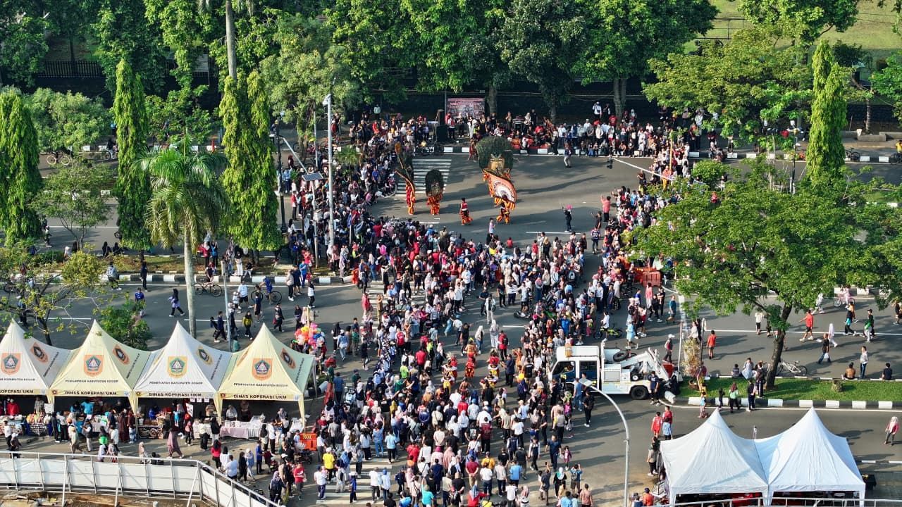 Bupati Bogor Rudy Susmanto Ikuti Car Free Day Bersama Warga di Tegar Beriman