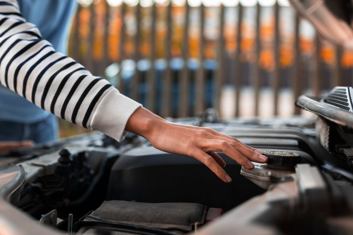 Musim Kemarau, Ini 5 Cara Mencegah Mesin Mobil Overheat yang Wajib Diwaspadai Pengendara!