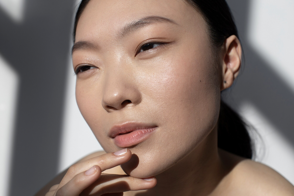 Rahasia “Glass Skin” Ala Korea yang Bikin Kulit Tampak Mulus, Bening dan Glowing Maksimal