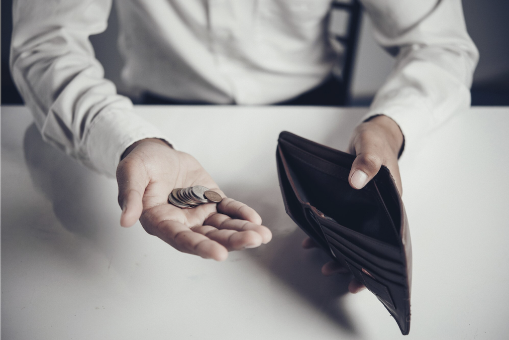 Kenapa Banyak Orang Tetap Miskin Meski Sudah Kerja Keras? Ternyata Kebiasaan Finansial Ini Penyebabnya!