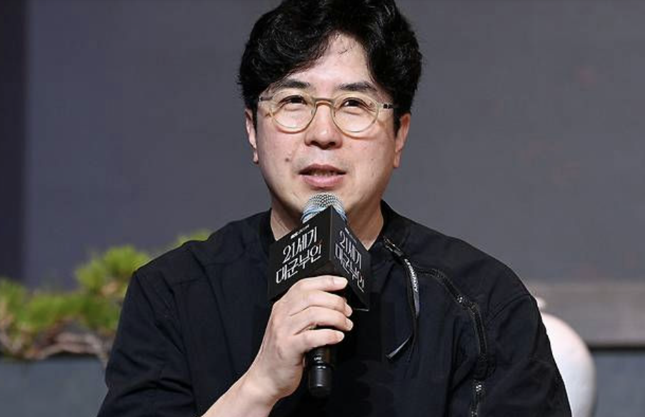 Sutradara Perfect Crown Park Joon Hwa Meminta Maaf Terkait Distorsi Sejarah dan Kontroversi Akting
