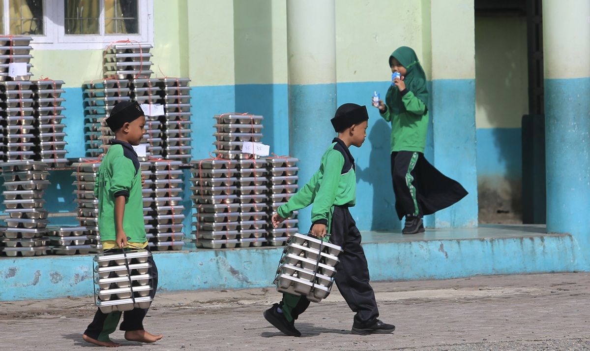Program MBG Serap 1,28 Juta Tenaga Kerja, Putar Ekonomi Lokal hingga UMKM