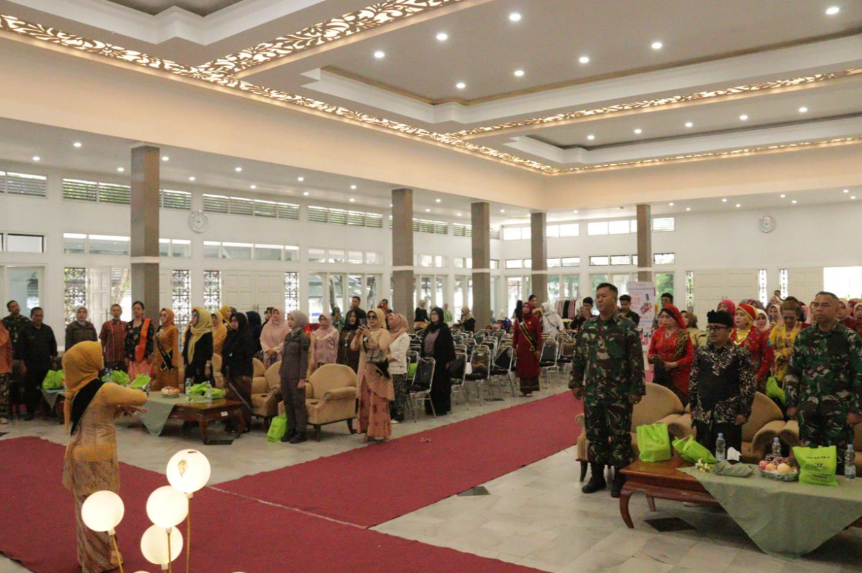 Milad Ke-4 Wahegar: Kebaya Jadi Simbol Kekuatan Perempuan Garut dan Warisan Budaya