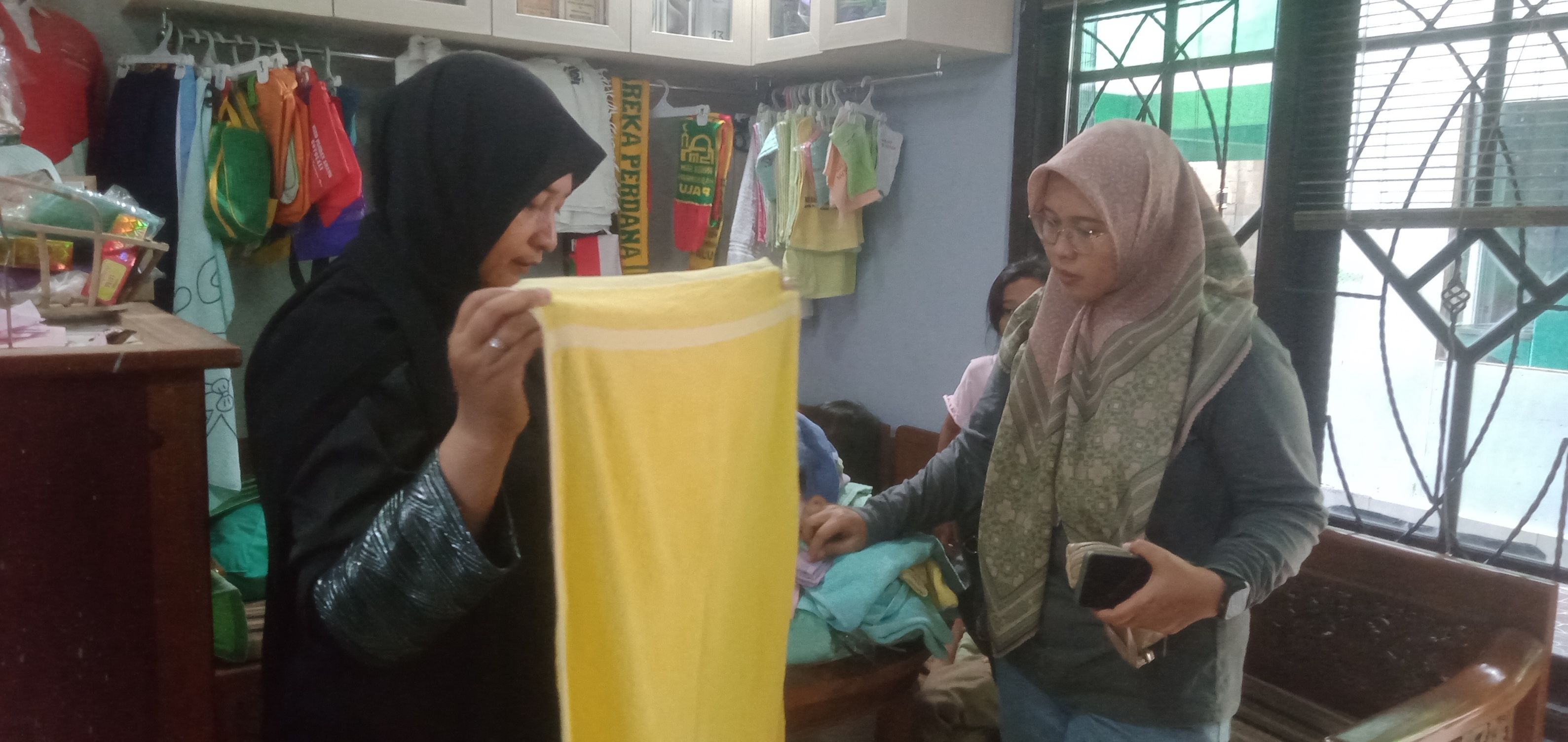 Produsen Handuk di Klaten Terdampak Geopolitik dan Rupiah Melemah