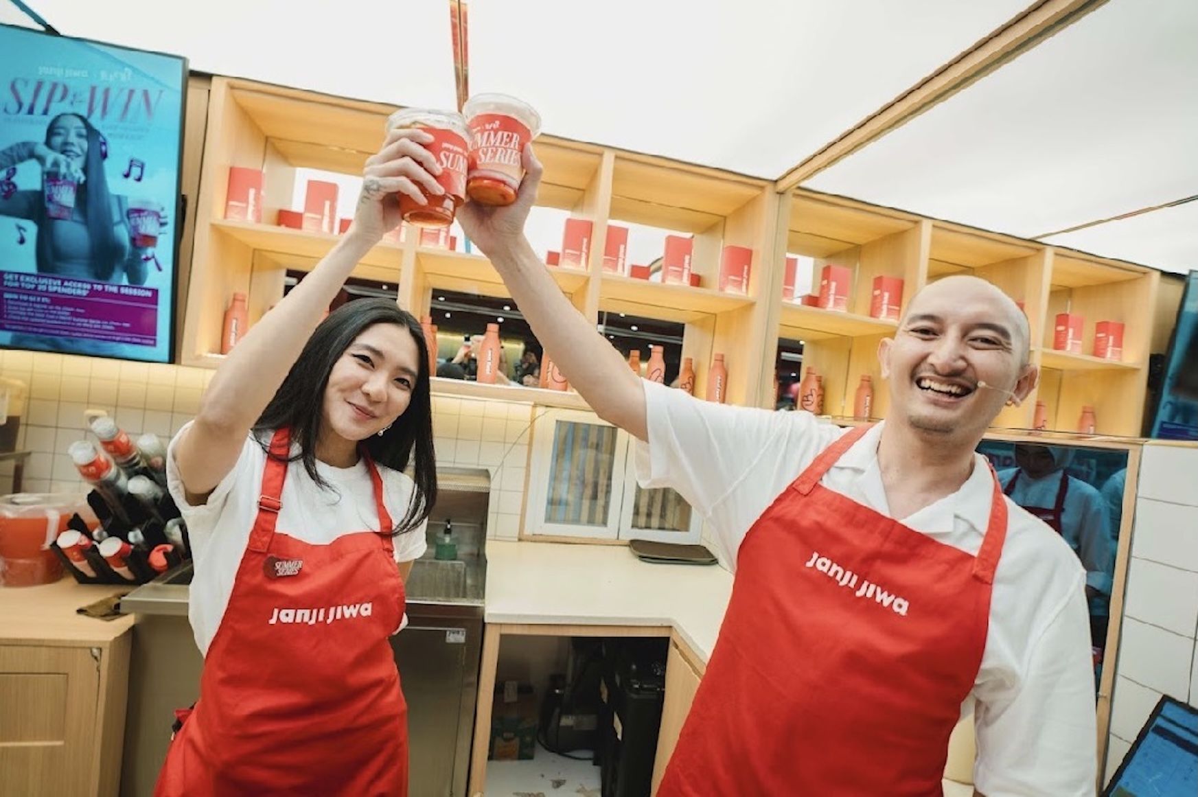 Yuk Cicipi Minuman Dopamine Kesukaan Rachel Cia, Berry Brew dan Creamy Berry Pop