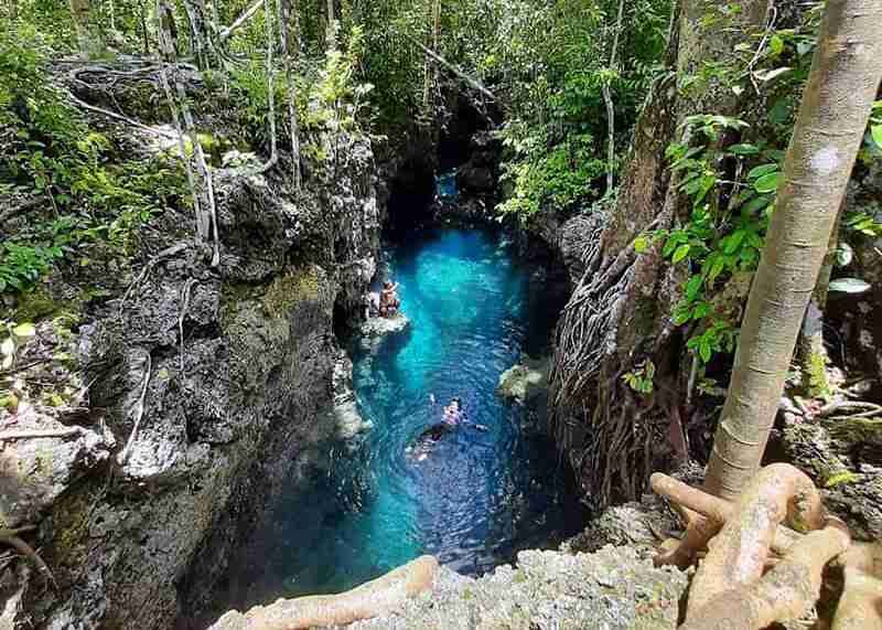 Cantik Tanpa Filter! Mengintip Pesona Air Biru Magis di Goa Haji Mangku Kalimantan Timur