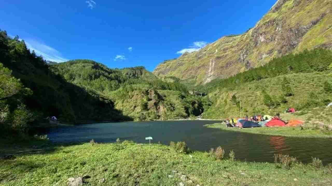 Bikin Pikiran Adem, Ini Alasan Danau Tanralili Jadi Tempat Sempurna Buat Digital Detox Akhir Pekan
