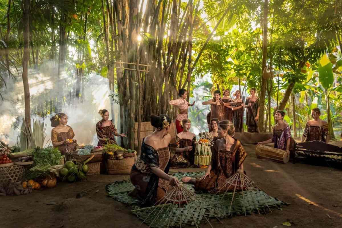 Bosan dengan Keramaian Kuta? Coba Kunjungi Samsara Living Museum di Bali Timur