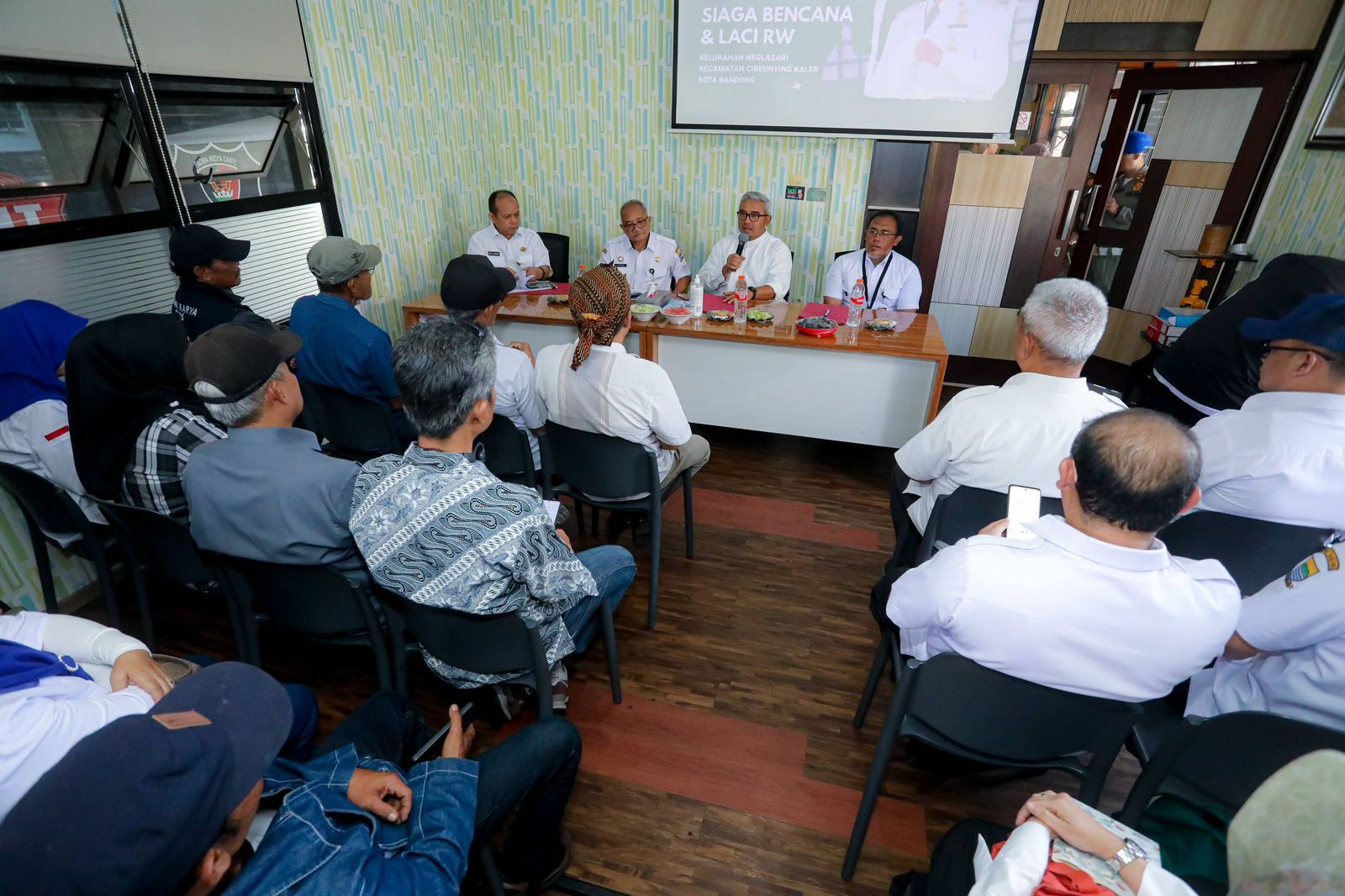 Farhan Tegaskan Pengawasan Rumah Kos di Bandung Diperketat Lewat Laci RW