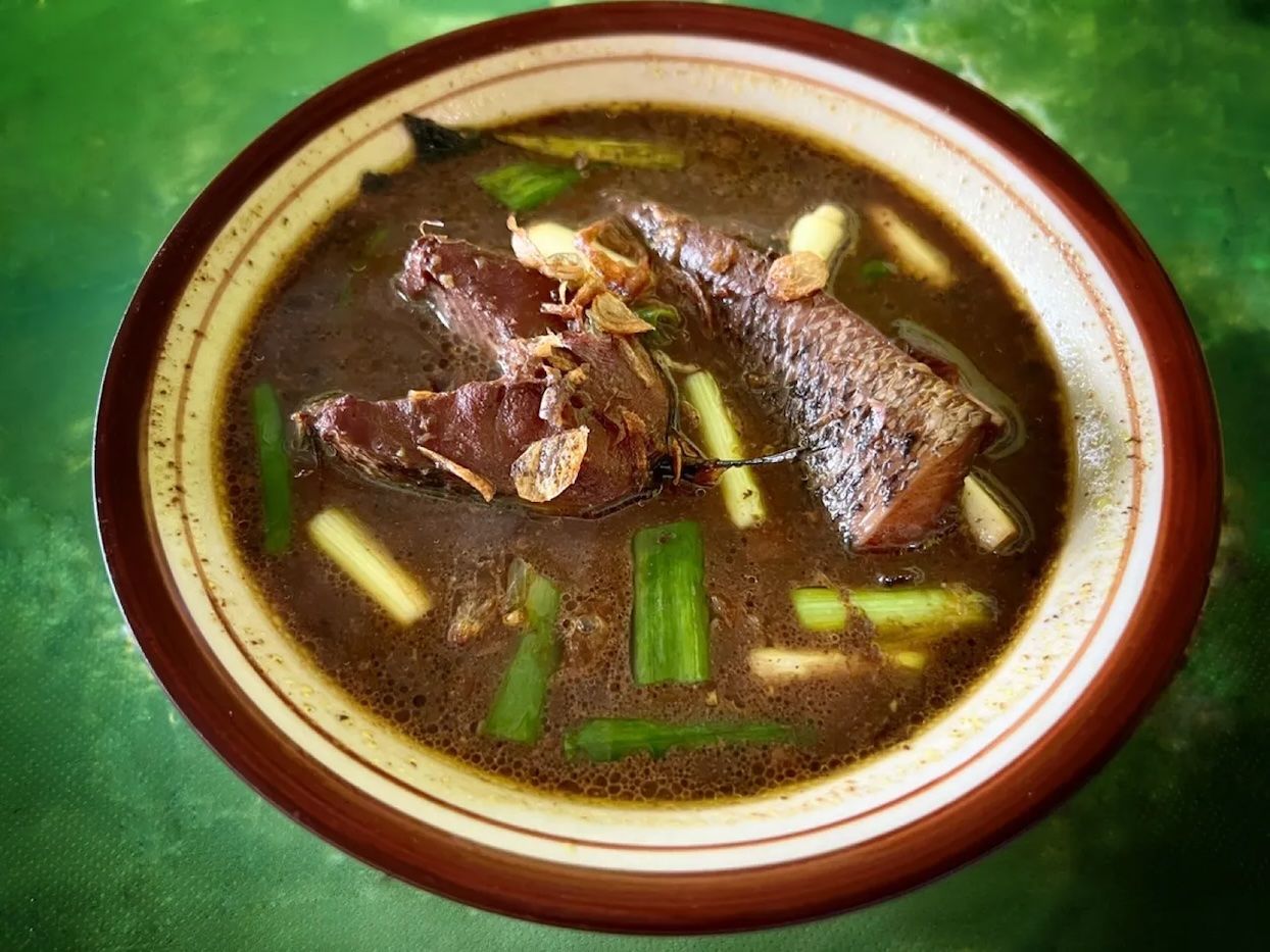 Rasa Otentik Kuah Hitamnya Bikin Nagih, Ini Resep Gabus Pucung Khas Betawi Asli