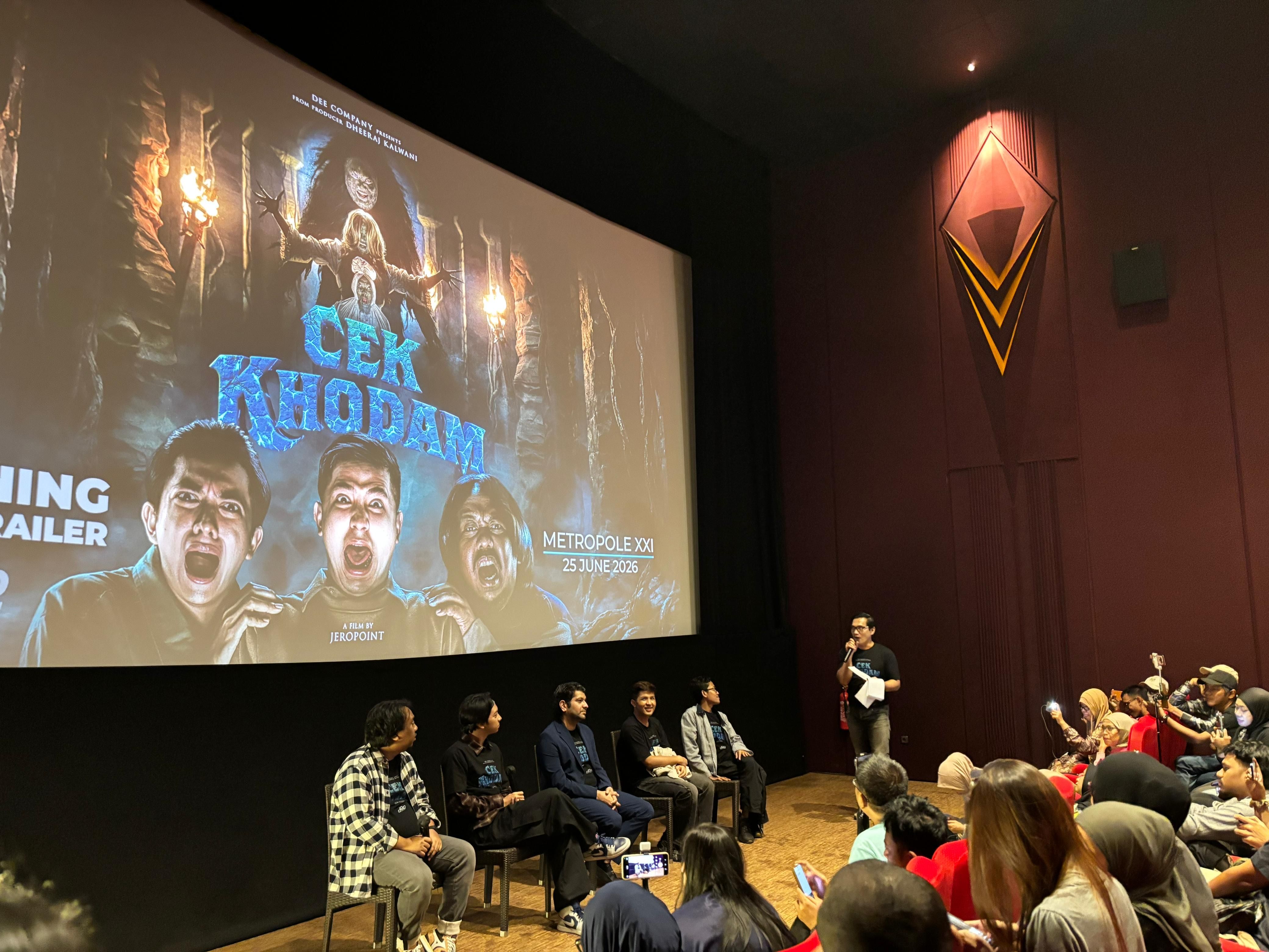 Jirayut Ungkap Asal-usul Mantra Thailand di Trailer Film Cek Khodam