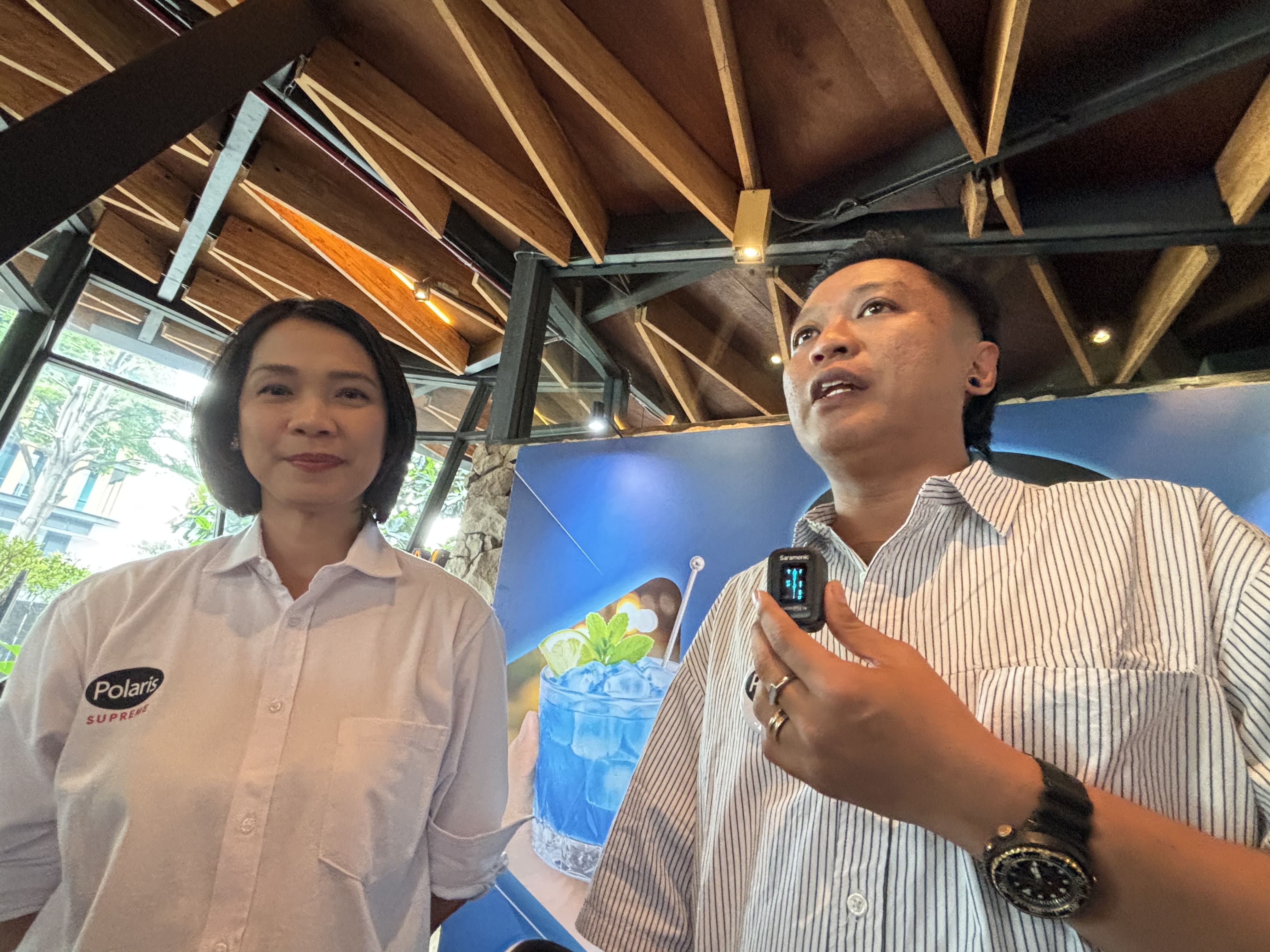 Bartender Muda Tunjukkan Kreativitas Lewat Kreasi Minuman Khas Indonesia