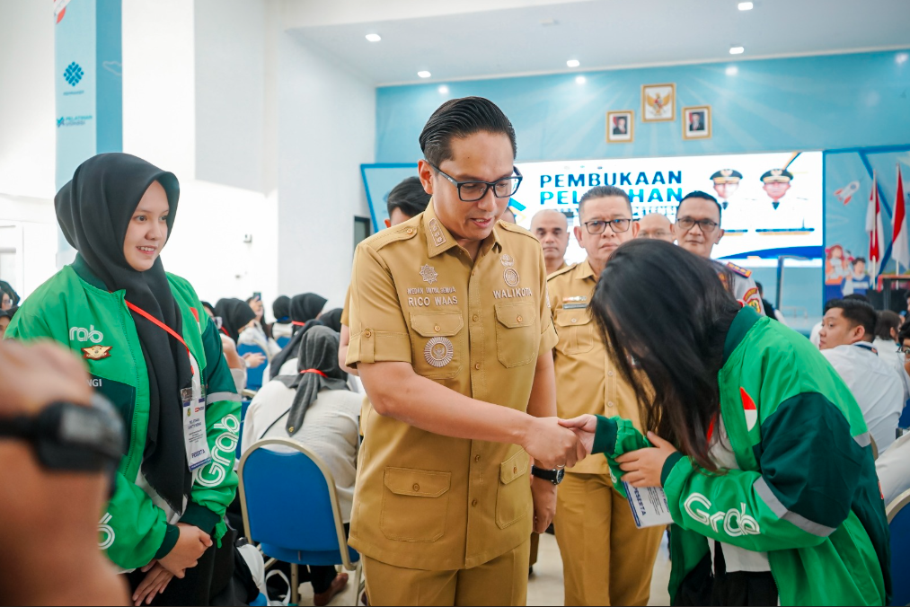 Rico Waas Dorong Warga Medan Tingkatkan Kompetensi demi Raih Peluang Kerja Lebih Luas