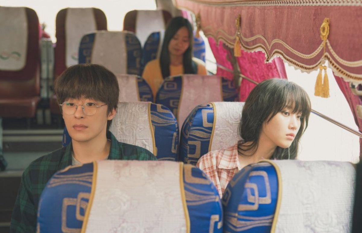 7 Alasan Nonton Once We Were Us , Film Romantis Korea dengan Sad Ending