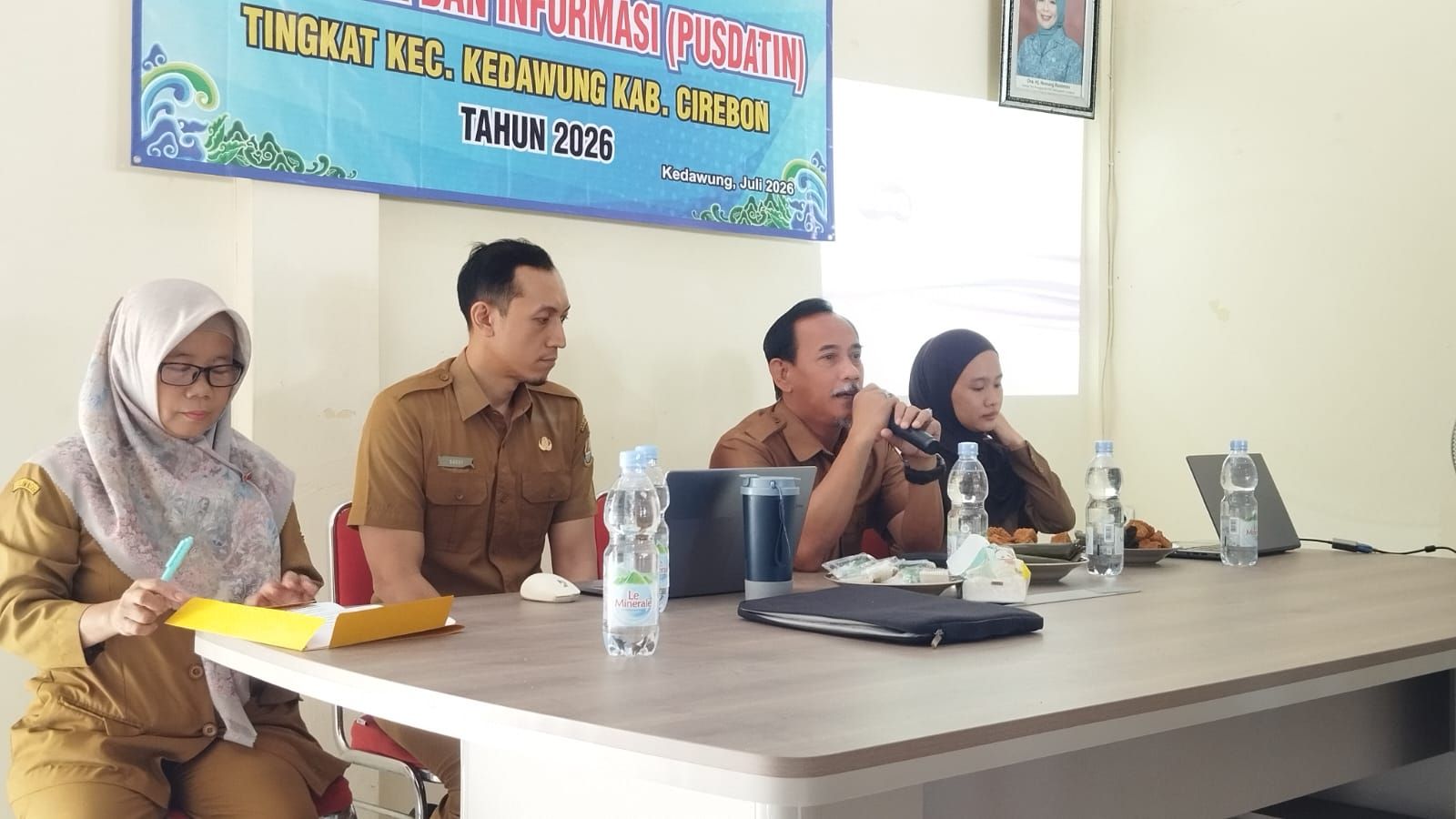 Diskominfo Kabupaten Cirebon Dorong Digitalisasi Data Desa Melalui Kegiatan Pusdatin di Kedawung